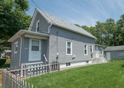  N Jackson St, Waukegan IL