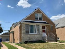 Pre-foreclosure in  N NAGLE AVE Chicago, IL 60630