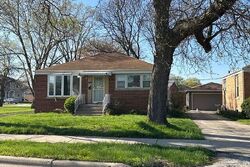 Pre-foreclosure Listing in BUTTERFIELD RD HILLSIDE, IL 60162