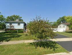 Pre-foreclosure in  CHATHAM AVE Addison, IL 60101