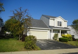 Pre-foreclosure in  N SILVER OAKS DR Round Lake, IL 60073