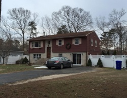 Pre-foreclosure in  DAVIDSON AVE Brick, NJ 08724
