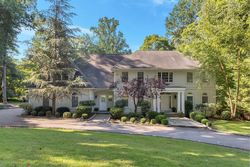 Pre-foreclosure Listing in BLACKBERRY HILL RD KATONAH, NY 10536