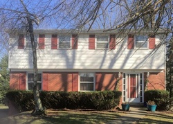  Twin Oak Dr, Pittsburgh PA