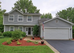 Pre-foreclosure in  BAYBERRY DR Algonquin, IL 60102