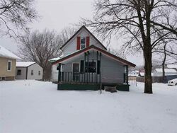 Pre-foreclosure in  HICKORY ST Columbus Junction, IA 52738
