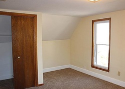 Pre-foreclosure in  33RD ST Des Moines, IA 50311