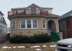 Pre-foreclosure in  W HERMIONE ST Chicago, IL 60646