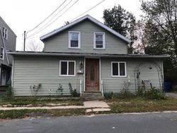 Pre-foreclosure Listing in PARKER ST WATERBURY, CT 06704