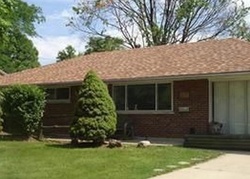 Pre-foreclosure in  HILLWOOD DR Dayton, OH 45439