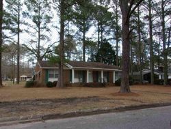 Pre-foreclosure Listing in W 16TH ST WASHINGTON, NC 27889