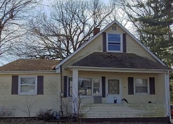 Pre-foreclosure Listing in VAN WINKLE DR CANTON, IL 61520