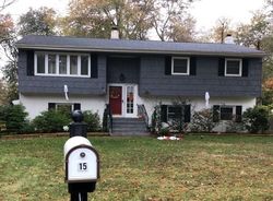 Pre-foreclosure in  HICKORY AVE Farmingdale, NJ 07727