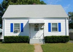 Pre-foreclosure in  ROCKWOOD RD Hamden, CT 06514