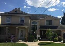 Pre-foreclosure in  CRAMPTON AVE Woodbridge, NJ 07095