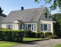 Pre-foreclosure Listing in EDGAR PL HASKELL, NJ 07420