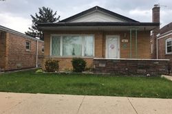 Pre-foreclosure in  W MARQUETTE RD Chicago, IL 60629