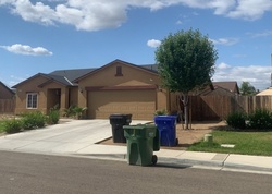 Pre-foreclosure in  FORT WORTH AVE Dinuba, CA 93618