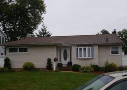 Pre-foreclosure in  MAPLE LN East Meadow, NY 11554