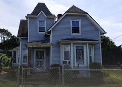 Pre-foreclosure in  MORRIS AVE Inwood, NY 11096