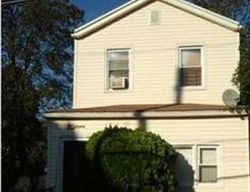 Pre-foreclosure in  PRINCE ST Staten Island, NY 10304