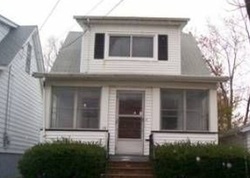 Pre-foreclosure in  LEXINGTON AVE Maplewood, NJ 07040