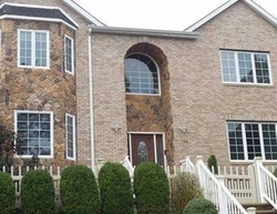 Pre-foreclosure Listing in TERRACE AVE HASBROUCK HEIGHTS, NJ 07604