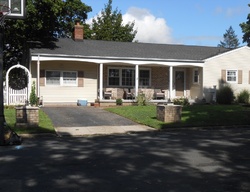 Pre-foreclosure in  E 1ST ST Deer Park, NY 11729