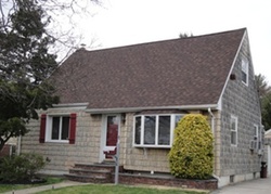 Pre-foreclosure in  WILLIAM ST Williston Park, NY 11596