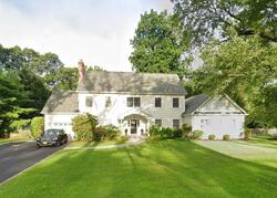 Pre-foreclosure in  DYKE RD East Setauket, NY 11733