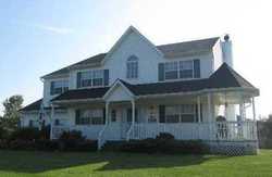  W Greentree Dr, Medford NY