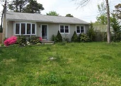 Pre-foreclosure in  CEDARCROFT DR Mays Landing, NJ 08330