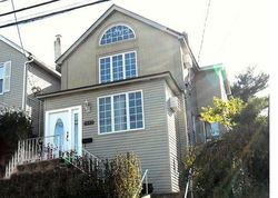 Pre-foreclosure Listing in GREELEY AVE FAIRVIEW, NJ 07022