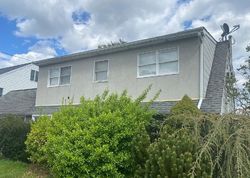 Pre-foreclosure in  TARRY LN Levittown, NY 11756