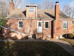Pre-foreclosure in  W LAKE DR Amityville, NY 11701