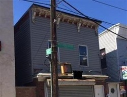 Pre-foreclosure in  MORNINGSTAR RD Staten Island, NY 10303