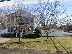 Pre-foreclosure in  BARTON AVE Point Pleasant Beach, NJ 08742