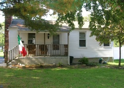 Pre-foreclosure in  VAN CLEAF LN Cliffwood, NJ 07721