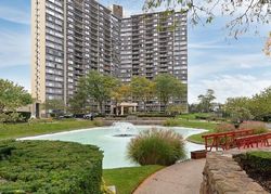 Pre-foreclosure in  BAY CLUB DR P Bayside, NY 11360