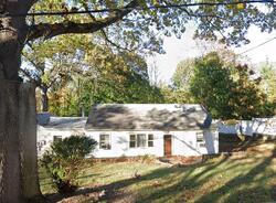 Pre-foreclosure in  E 23RD ST Huntington Station, NY 11746