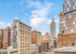 Pre-foreclosure in  5TH AVE E New York, NY 10010