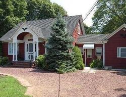 Pre-foreclosure in  ARTHUR AVE Brookhaven, NY 11719