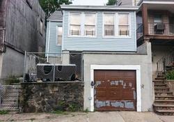 Pre-foreclosure Listing in YORK AVE STATEN ISLAND, NY 10301