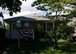 Pre-foreclosure in  E JACKSON AVE Babylon, NY 11702