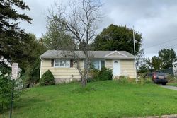 Pre-foreclosure in  SHERMAN DR Newburgh, NY 12550