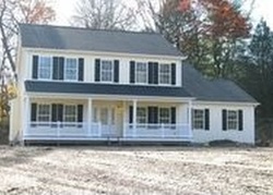 Pre-foreclosure in  BEVERLY RD Huntington Station, NY 11746