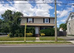 Pre-foreclosure in  PARK AVE Babylon, NY 11702