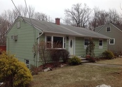 Pre-foreclosure in  RED TWIG TRL Bloomingdale, NJ 07403