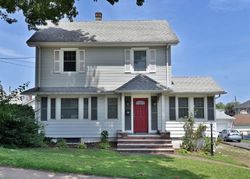 Pre-foreclosure Listing in DIVISION AVE HASBROUCK HEIGHTS, NJ 07604