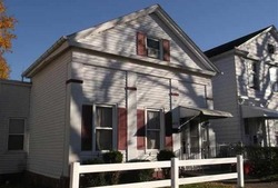 Pre-foreclosure in  3RD AVE Watervliet, NY 12189